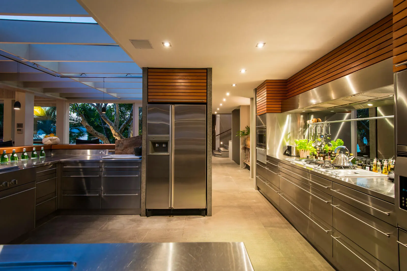 Coastal Retreat, 4