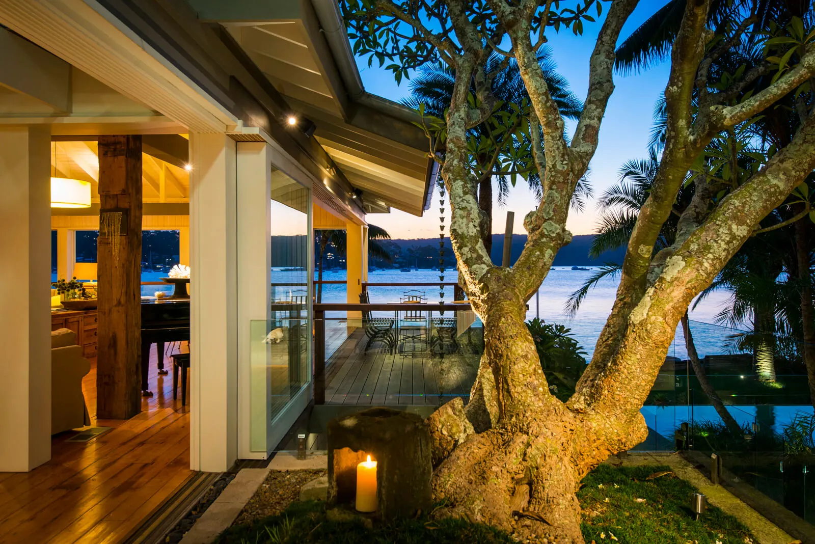 Coastal Retreat, 6