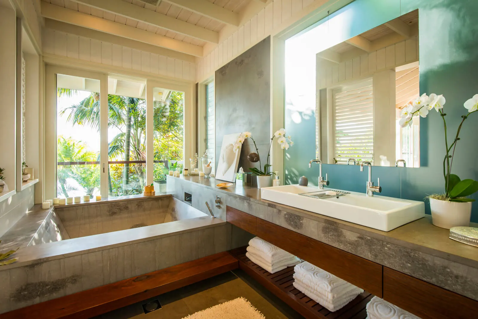 Coastal Retreat, 7